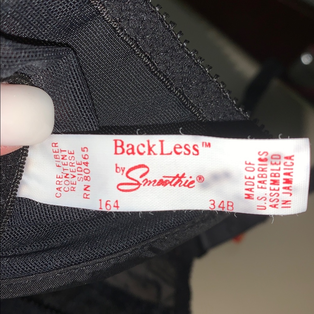 Backless by smoothie lace bra can be strapless 34b - Picture 4 of 5